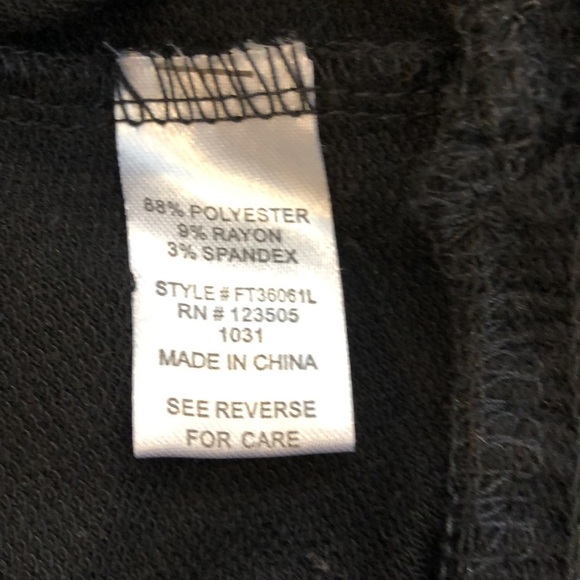 🎄Heart hips black long sleeve top with frills SZ L - Picture 7 of 8